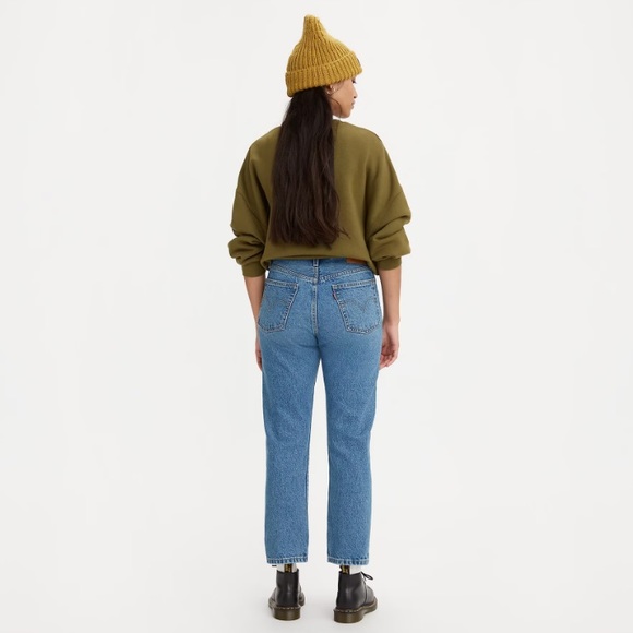 EUC - LEVI’s 501 - AUTHENTIC CROPPED - Picture 2 of 7